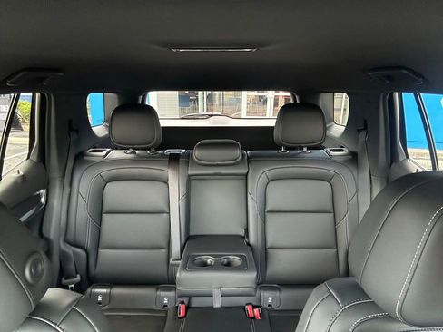 New 2026 GMC Terrain Elevation w/ Elevation Premium Package FWD image 31