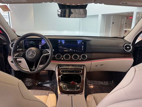 Used 2021 Mercedes-Benz E 350 4MATIC Sedan image 27