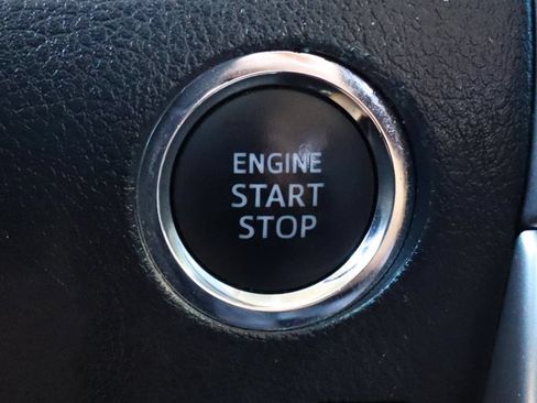 Used 2022 Toyota 4Runner SR5 AWD/4WD image 53