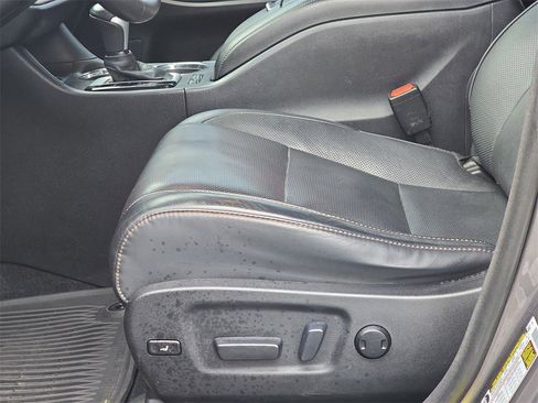 Used 2015 Toyota Highlander Limited image 30