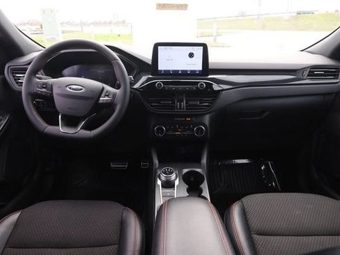 Used 2024 Ford Escape ST-Line w/ Cold Weather Package FWD image 21