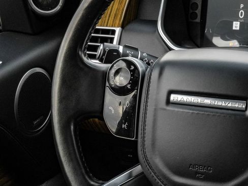 Used 2018 Land Rover Range Rover Supercharged image 16