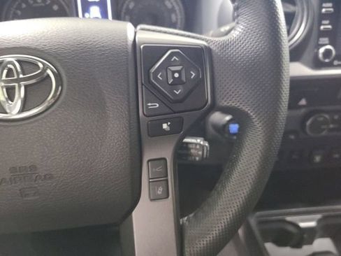 Certified 2022 Toyota Tacoma TRD Off-Road w/ Technology Package AWD/4WD image 28