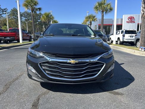 Used 2023 Chevrolet Malibu LT image 3