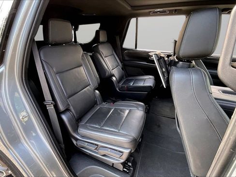 Used 2023 Chevrolet Tahoe LT w/ Luxury Package AWD/4WD image 25
