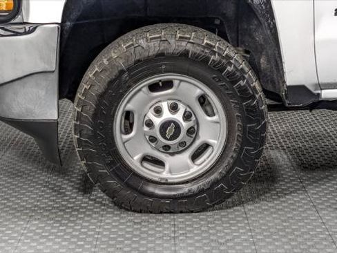 Used 2018 Chevrolet Silverado 2500 W/T w/ WT Fleet Convenience Package AWD/4WD image 33