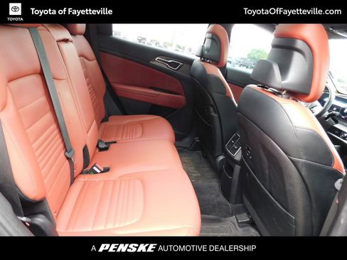 Used 2023 Kia Sportage SX image 5