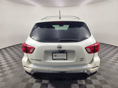 Used 2017 Nissan Pathfinder SL w/ SL Premium Package AWD/4WD image 4