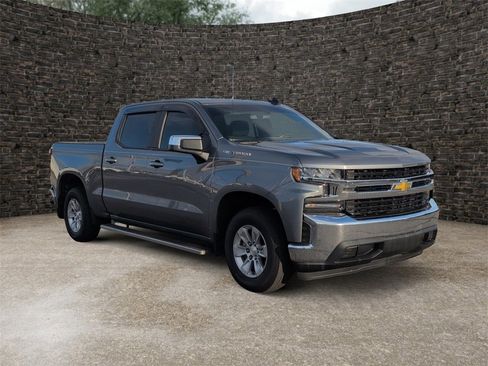 Used 2019 Chevrolet Silverado 1500 LT w/ All-Star Edition image 2