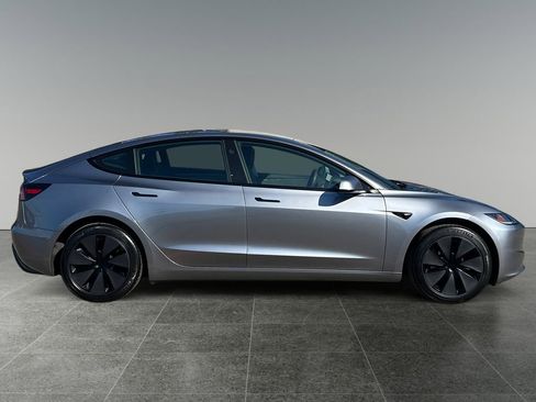 Used 2025 Tesla Model 3 Long Range RWD image 10