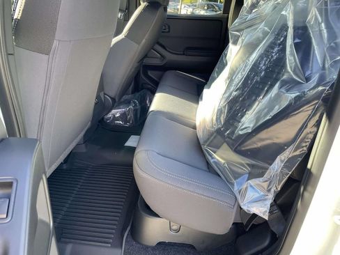 New 2026 Nissan Frontier SV w/ All-Weather Content Package AWD/4WD image 9