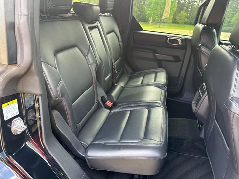 Used 2025 Ford Bronco Outer Banks image 21