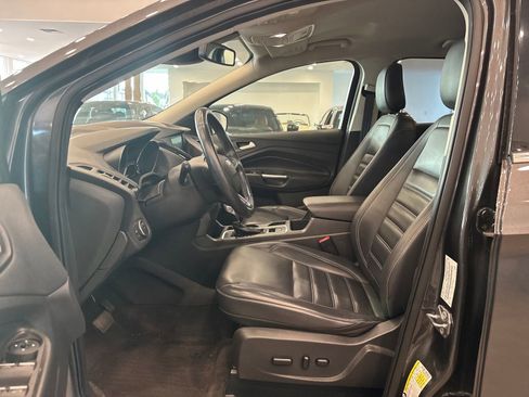 Used 2019 Ford Escape SEL AWD/4WD image 6