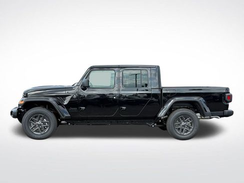 New 2025 Jeep Gladiator Sport image 6