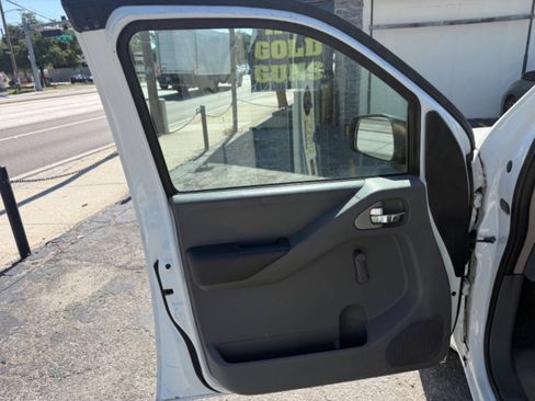 Used 2013 Nissan Frontier S RWD image 25