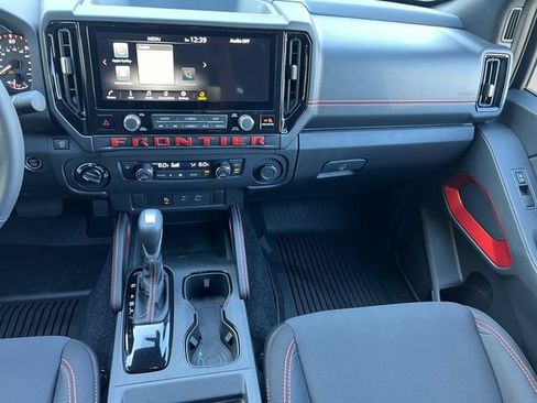 Used 2025 Nissan Frontier PRO-4X w/ Interior Protection Package AWD/4WD image 15