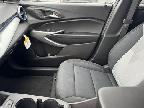 New 2026 Chevrolet Trax LS image 32