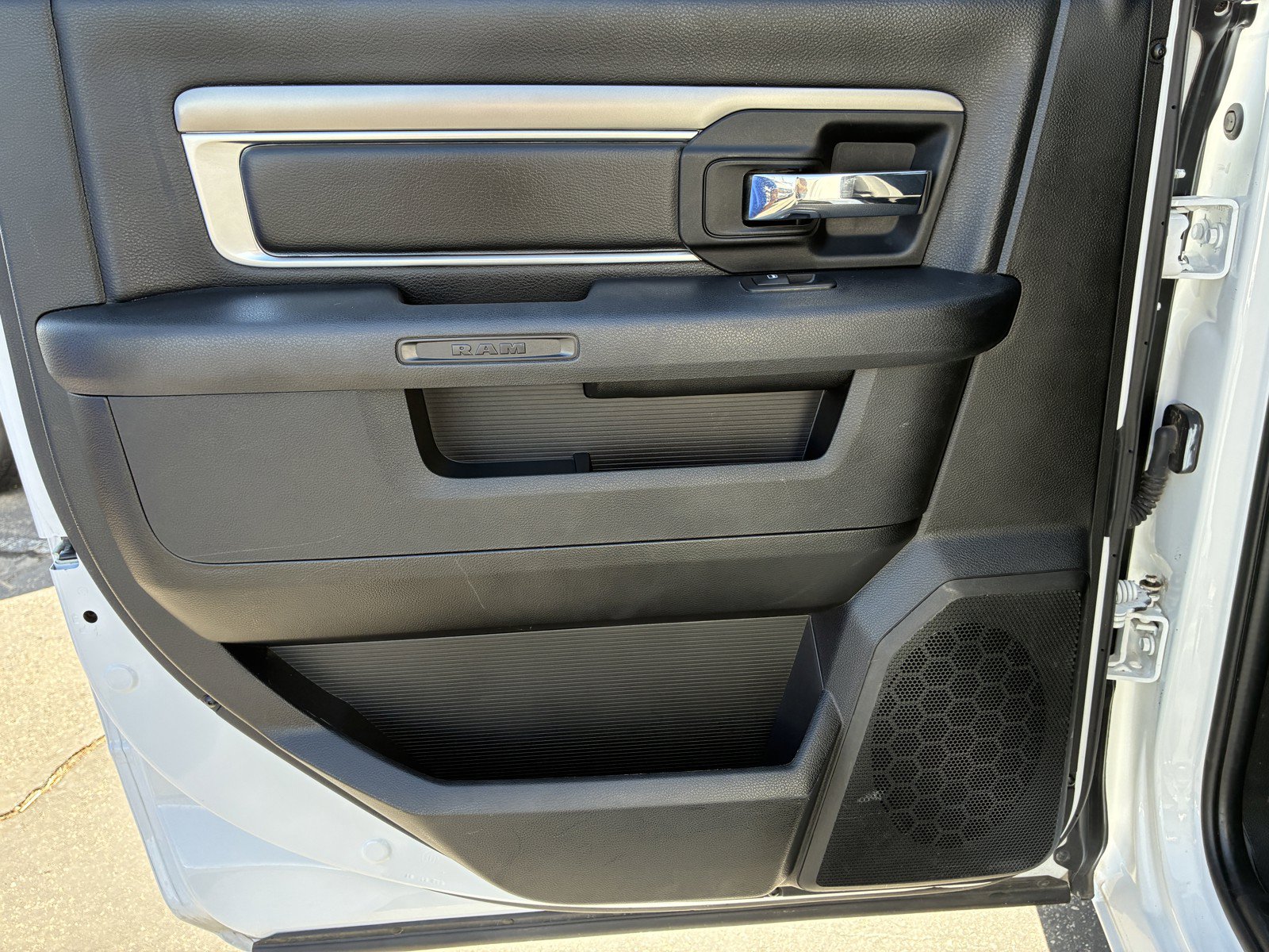 Used 2024 RAM 1500 Warlock AWD/4WD image 14