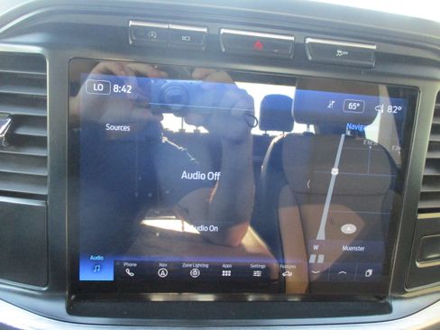 Used 2022 Ford F150 Lariat RWD image 14