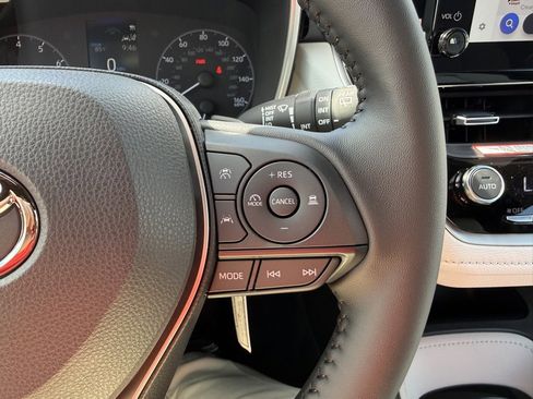 New 2025 Toyota Corolla SE image 19