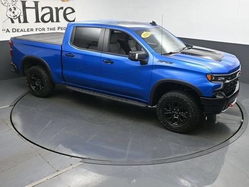 Used 2023 Chevrolet Silverado 1500 ZR2 w/ Technology Package AWD/4WD image 38