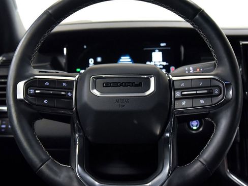 Used 2025 GMC Acadia Denali AWD/4WD image 28
