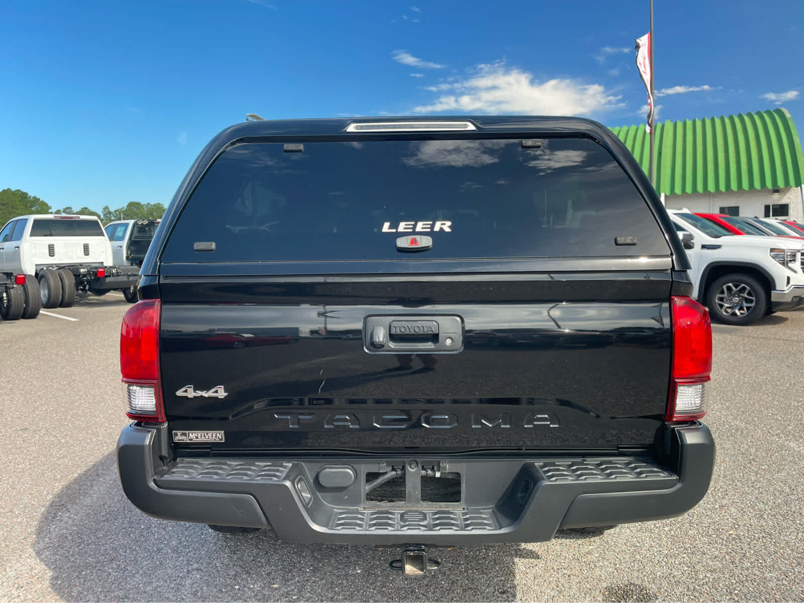 Used 2021 Toyota Tacoma SR AWD/4WD image 2