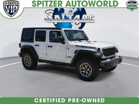 Used 2024 Jeep Wrangler Unlimited Rubicon AWD/4WD image 3