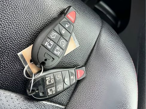 Used 2019 Dodge Grand Caravan GT FWD image 29