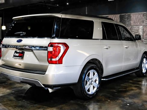 Used 2018 Ford Expedition Max XLT w/ Equipment Group 202A image 7