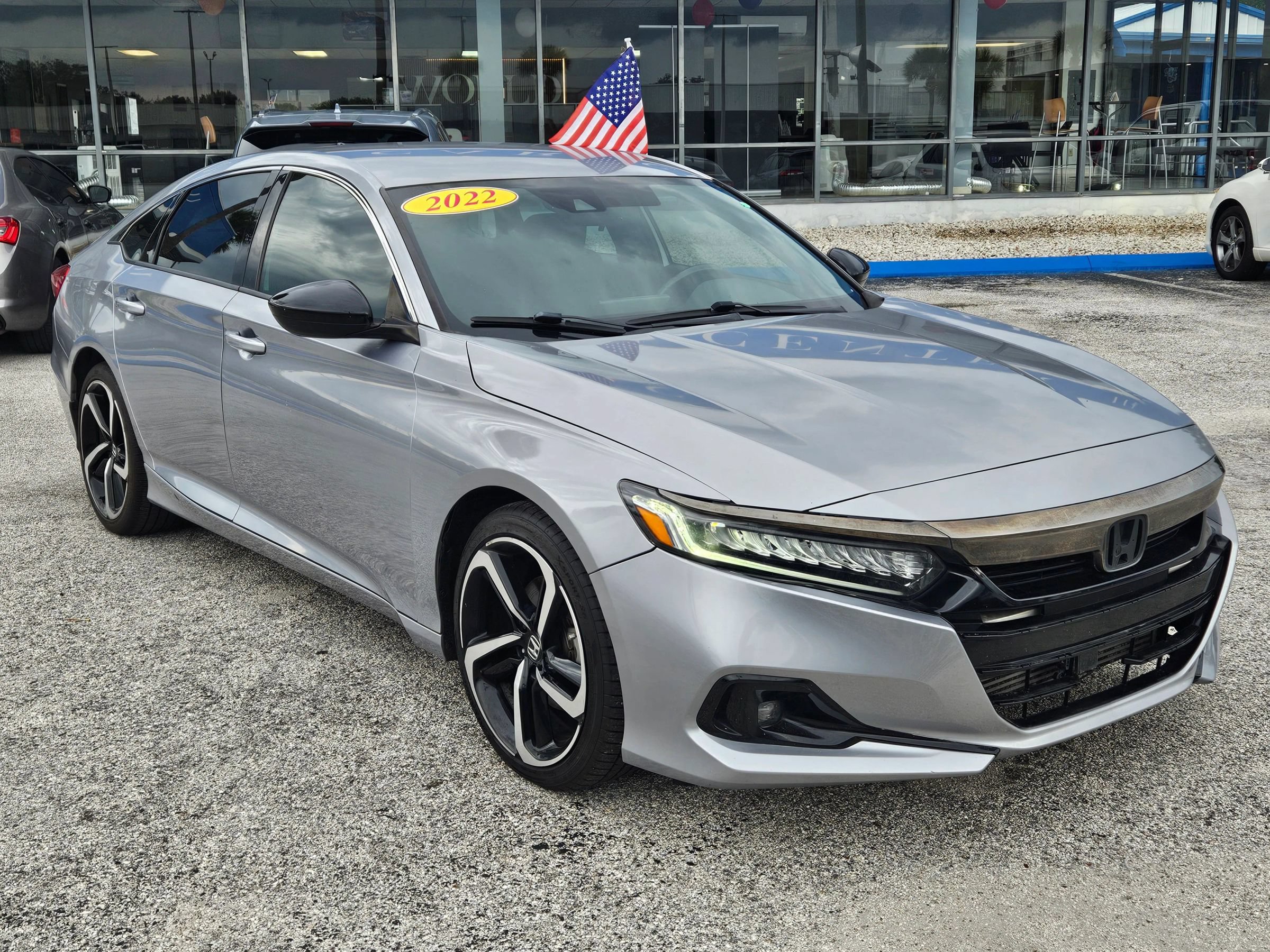 Used 2022 Honda Accord Sport image 2