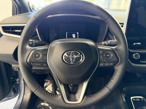 Used 2025 Toyota Corolla XSE FWD image 16