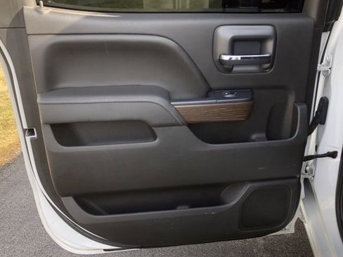 Used 2017 GMC Sierra 3500 Denali w/ Duramax Plus Package image 23