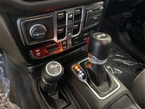 Used 2024 Jeep Wrangler Unlimited Rubicon image 22