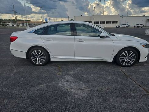 Used 2021 Honda Accord EX-L image 9