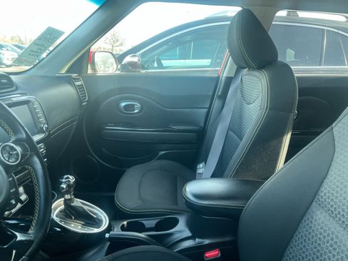 Used 2016 Kia Soul + w/ Audio Package image 6