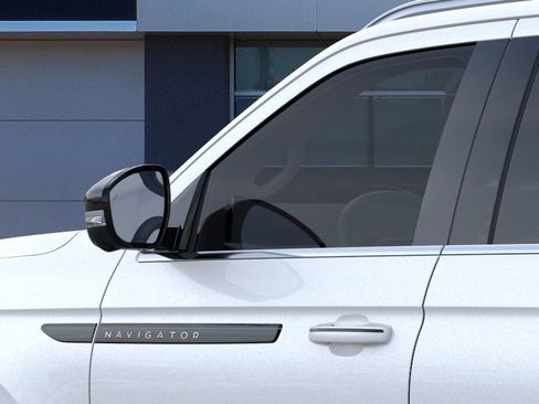 New 2025 Lincoln Navigator L Black Label image 20