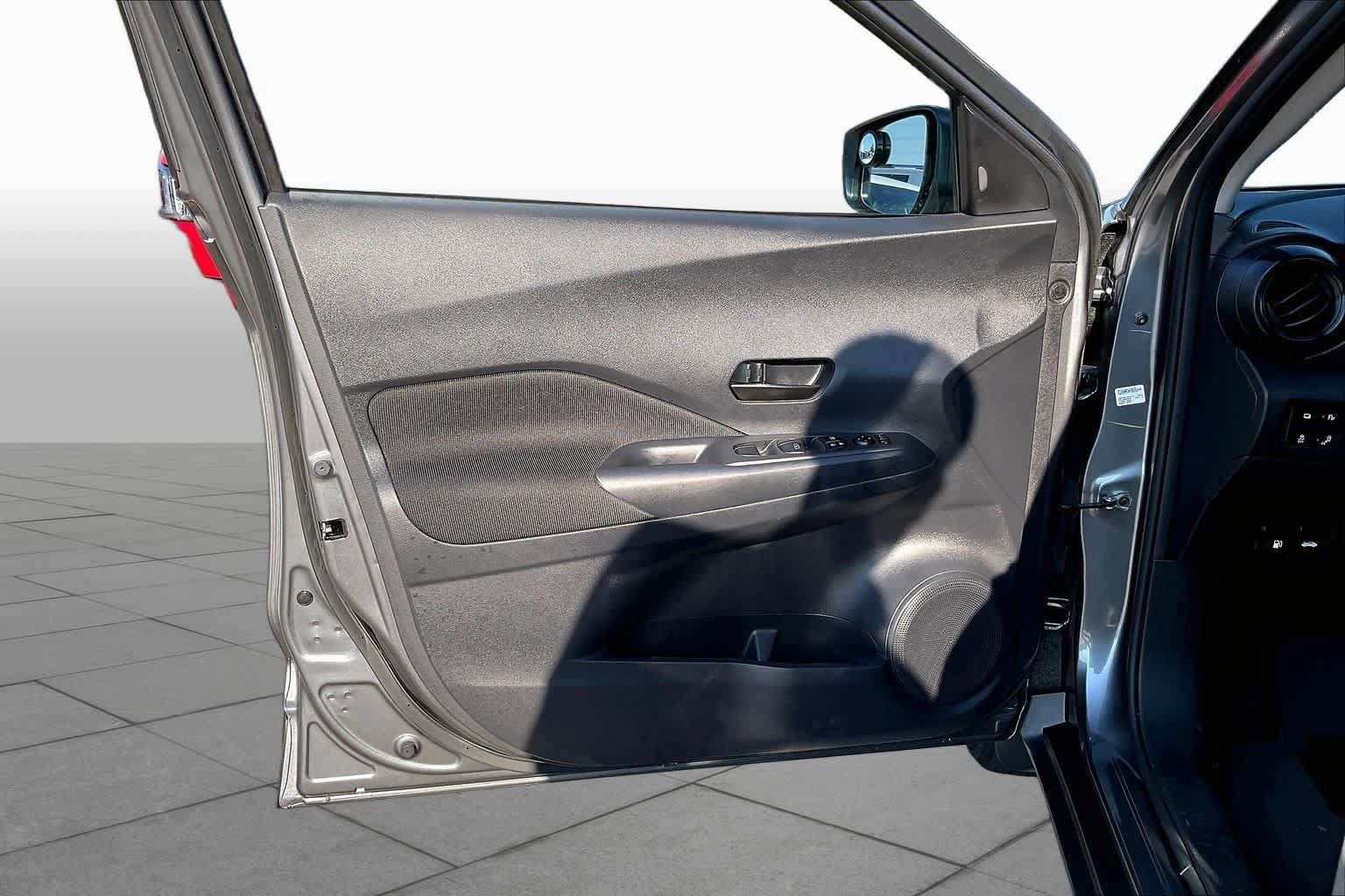 Used 2025 Nissan Kicks Play S FWD image 21