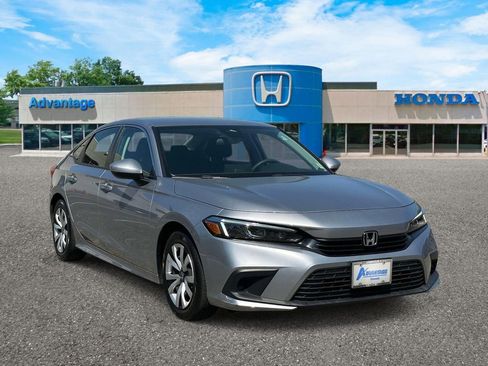 Used 2023 Honda Civic LX image 1