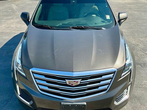 Used 2019 Cadillac XT5 Luxury FWD image 11