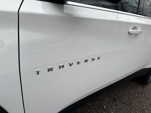 Used 2023 Chevrolet Traverse LT w/ LPO, Floor Liner Package image 11