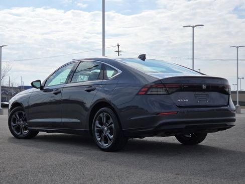 Used 2023 Honda Accord EX image 16