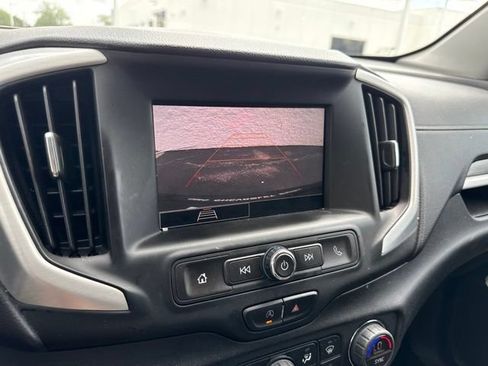 Used 2022 GMC Terrain SLE w/ Driver Convenience Package AWD/4WD image 17