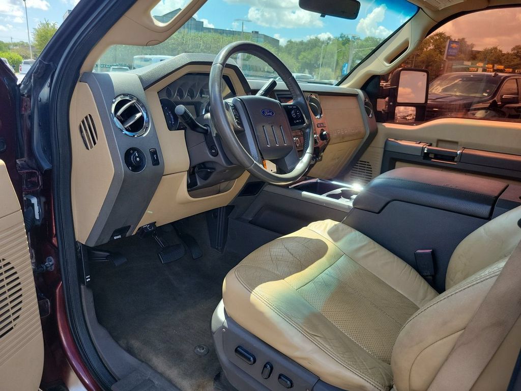 Used 2011 Ford F250 Lariat w/ Lariat Interior Pkg AWD/4WD image 10