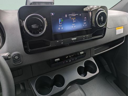 New 2026 Mercedes-Benz Sprinter 2500 image 11