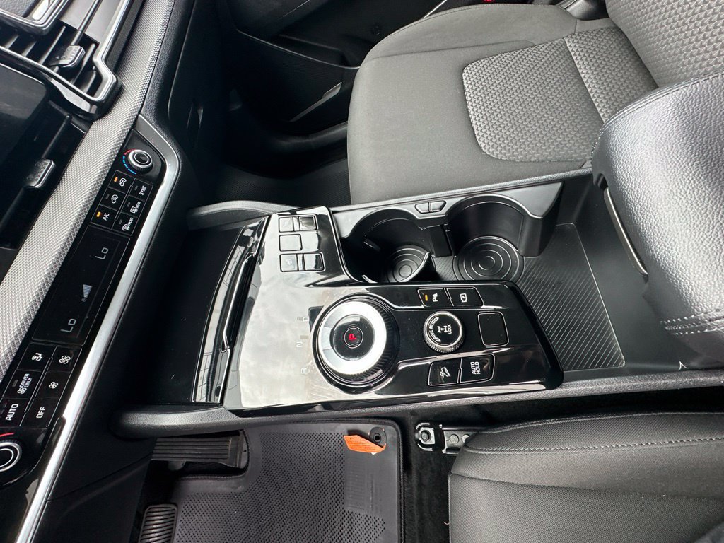 Used 2023 Kia Sportage LX AWD/4WD image 19