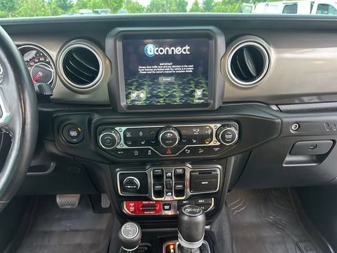 Used 2019 Jeep Wrangler Unlimited Rubicon AWD/4WD image 31