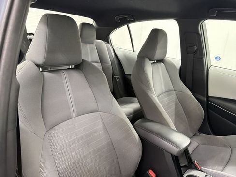 Used 2024 Toyota Corolla SE image 18
