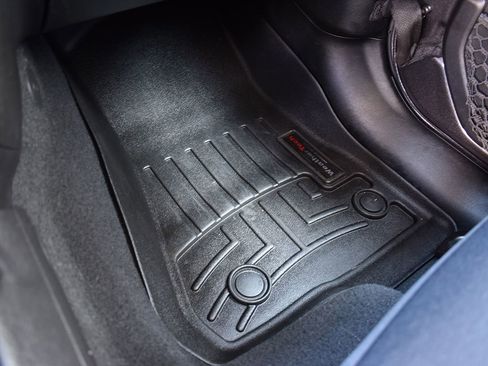 Used 2019 Jeep Wrangler Unlimited Sahara w/ Dual Top Group image 24