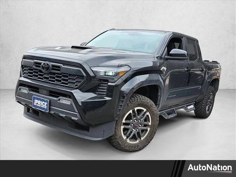 Used 2024 Toyota Tacoma TRD Sport image 1